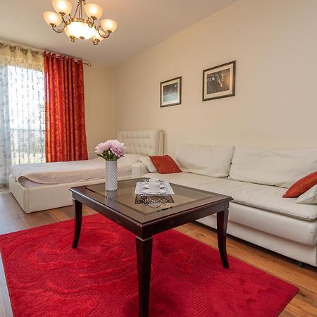 R&W Apartment พาลังกา ภายนอก รูปภาพ