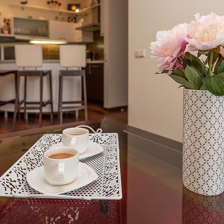 R&W Apartment พาลังกา ภายนอก รูปภาพ