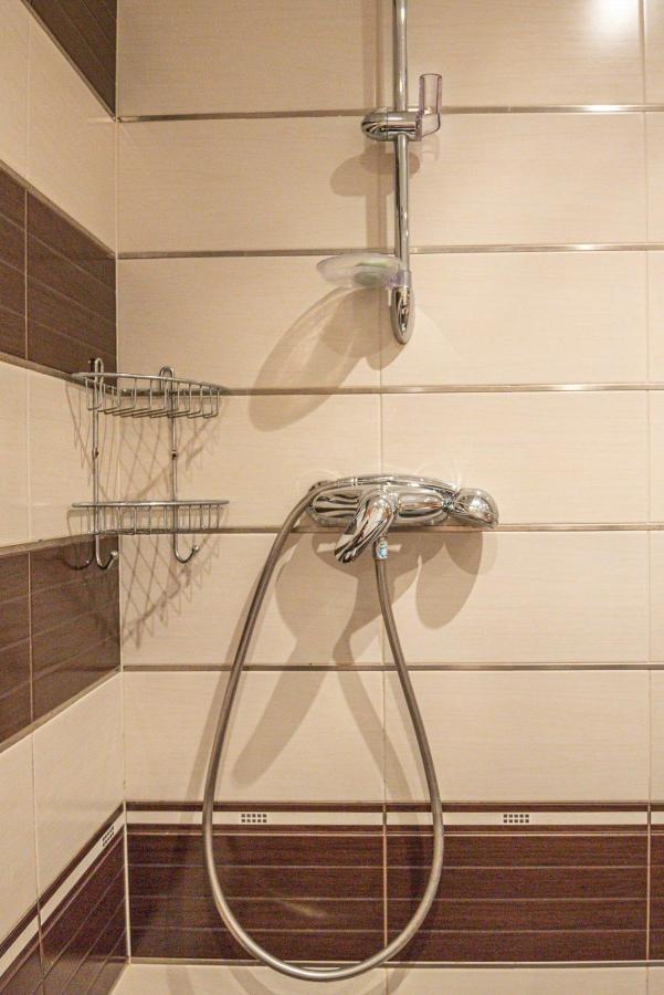 R&W Apartment พาลังกา ภายนอก รูปภาพ