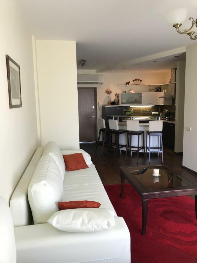 R&W Apartment พาลังกา ภายนอก รูปภาพ