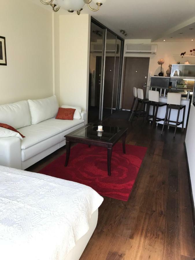 R&W Apartment พาลังกา ภายนอก รูปภาพ