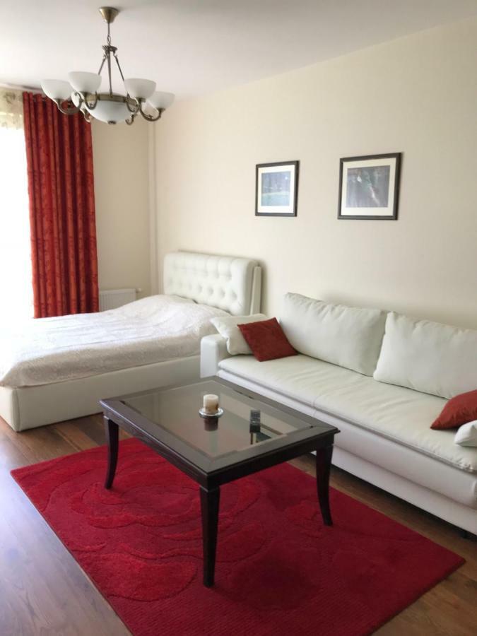 R&W Apartment พาลังกา ภายนอก รูปภาพ